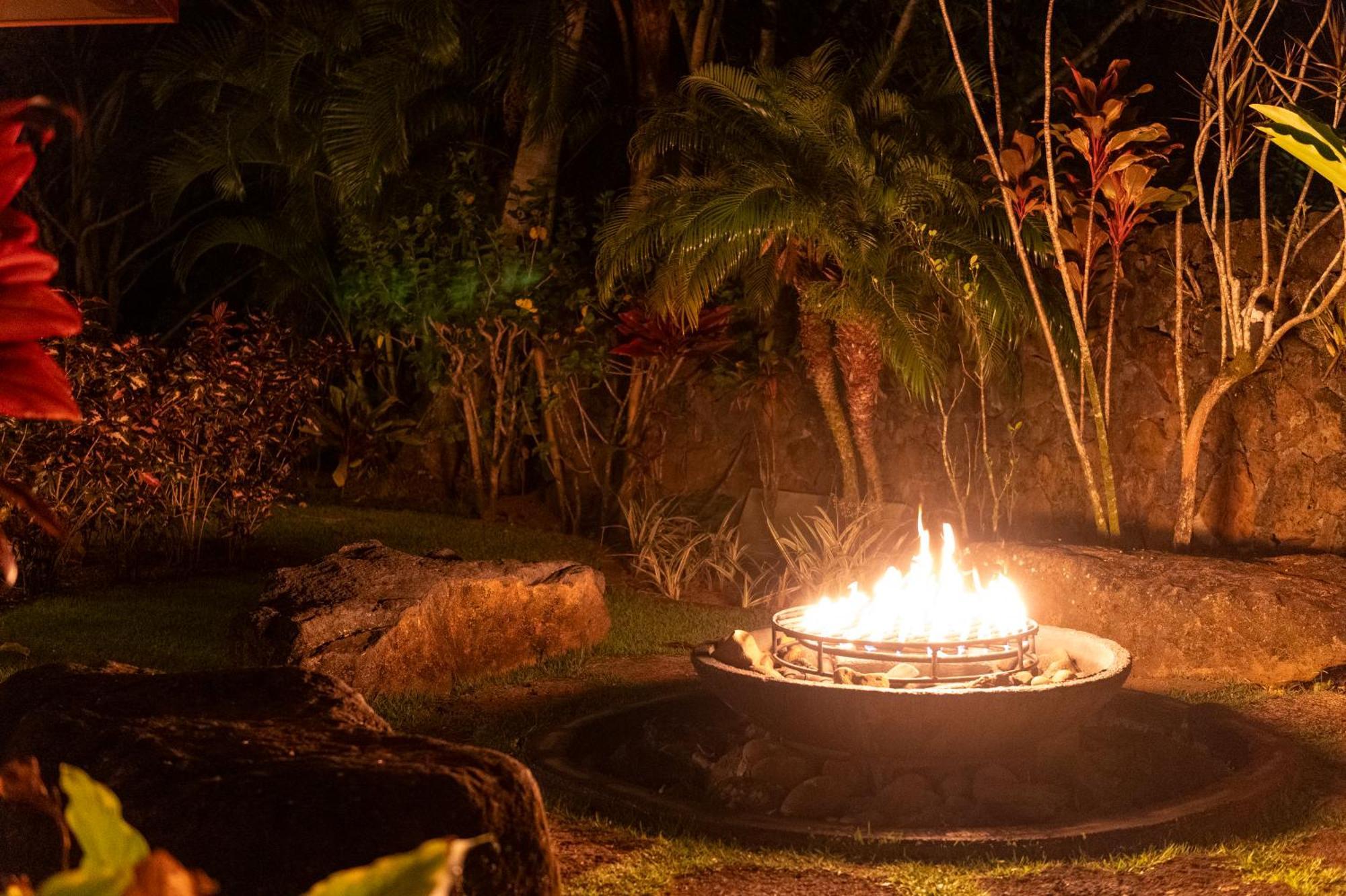 Hanalei Bay Resort Принсвилл Экстерьер фото